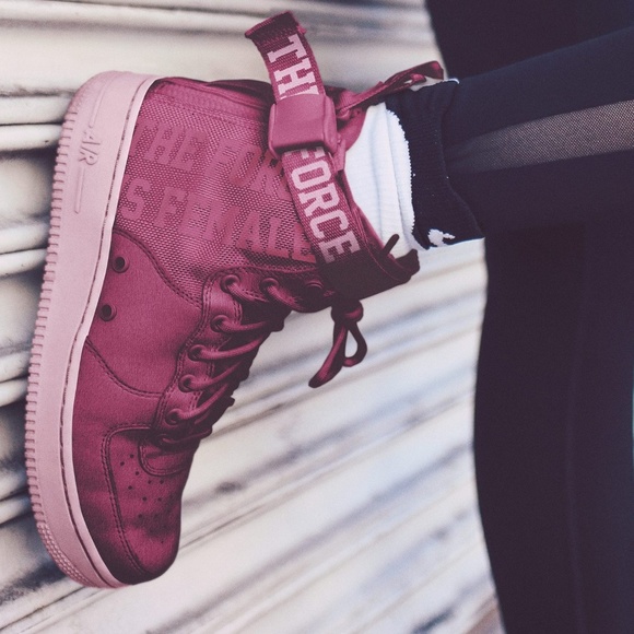 wmns sf air force 1 mid